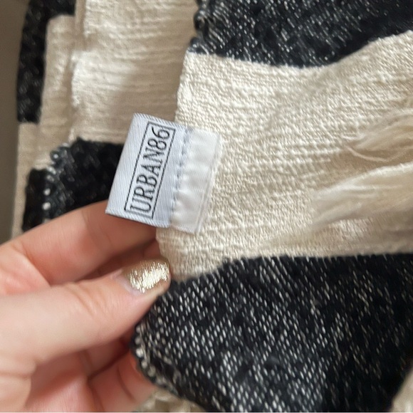 Black & Ivory Striped Woven Throw Blanket | Modern Minimal Home Decor - Picture 5 of 5